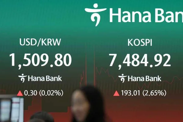 Oil prices surge amid US-Iran airstrikes, impacting global markets