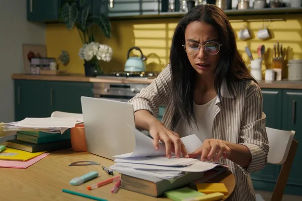 Psychologist reveals two 'messy' habits that boost productivity and creativity