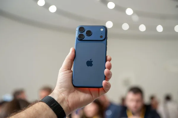 美国运营商联手，通过卫星扩展iPhone覆盖范围