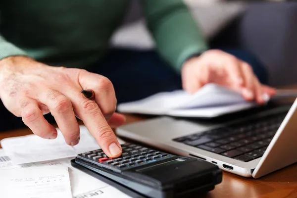 AI exacerbates accounting succession crisis as CPAs retire