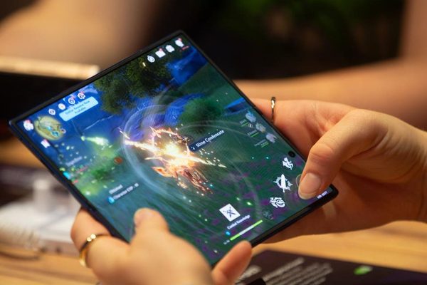 Samsung Galaxy Z Fold 8 to miss privacy screen, S Pen support