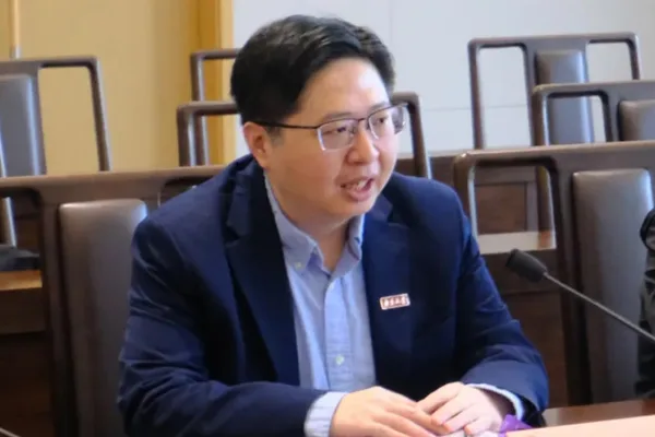 Cancer-on-a-chip pioneer Chen Weiqiang returns to China from NYU