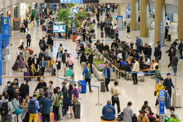 Incheon Airport reaches 1 billion passengers in record 25 years
