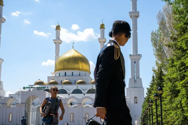 中亚在中美俄竞争中寻求独立自主