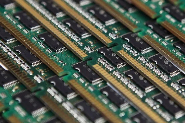 Chipmakers Urge Against Govt. Intervention in Memory Market