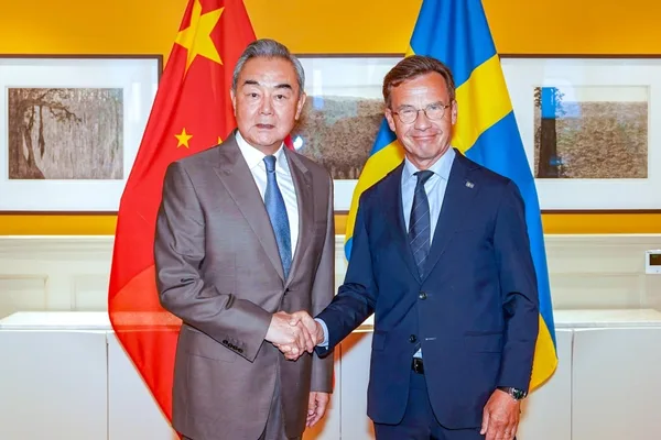 在中国与欧盟贸易摩擦背景下，中国敦促瑞典帮助重建双边互信