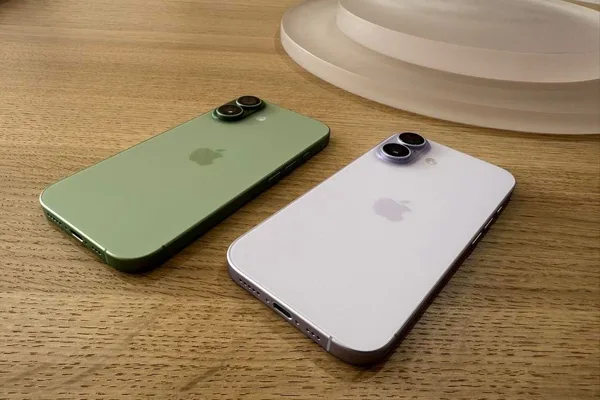 iPhone 18 models may lack advanced Siri AI features due to memory limits