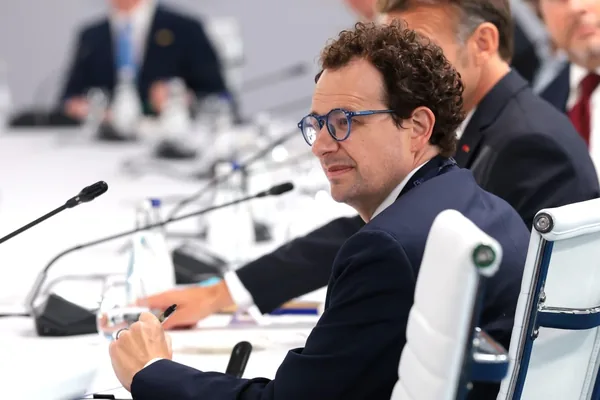 Anthropic & Google DeepMind CEOs Urge US-Led AI Coalition at G7