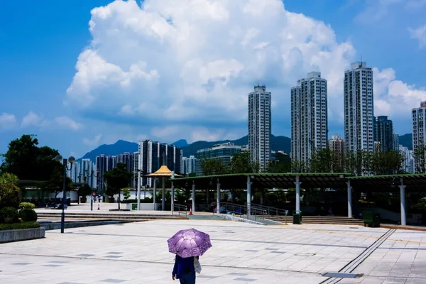 香港天文台警告将有暴雨和雷暴