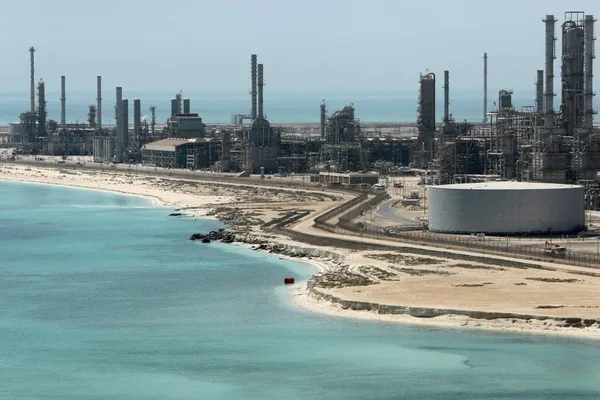 Saudi Aramco helicopter crash kills 14 in Ras Tanura
