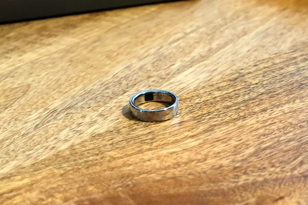 Oura Ring 5 launches 40% smaller, maintaining battery life