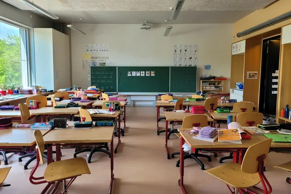 Nature retracts influential ChatGPT education study over analysis flaws