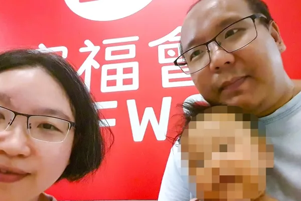 香港父母因福利担忧而争夺丹尼和莉莉的抚养权