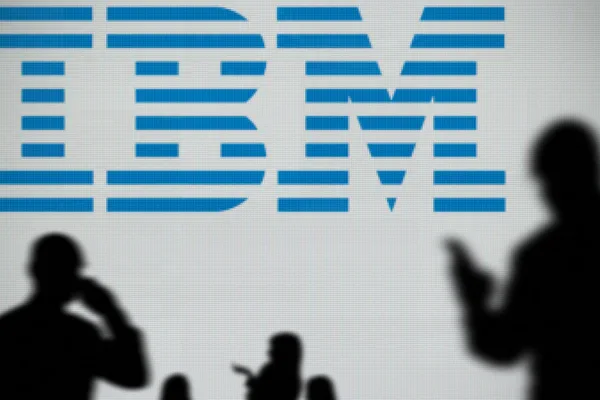 IBM 发布企业控制和编排人工智能操作系统