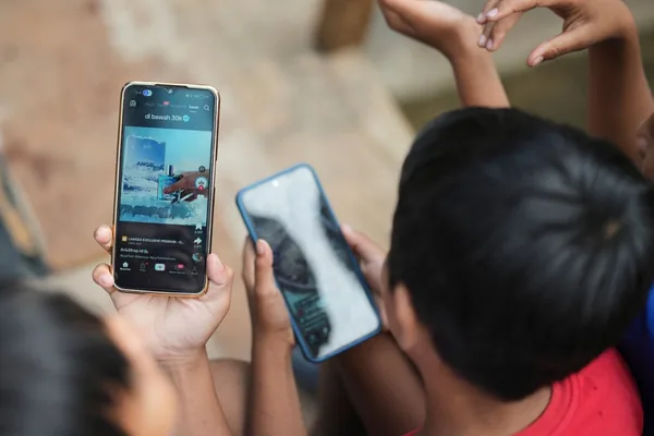 Indonesia extends under-16 ban to e-commerce to curb scams