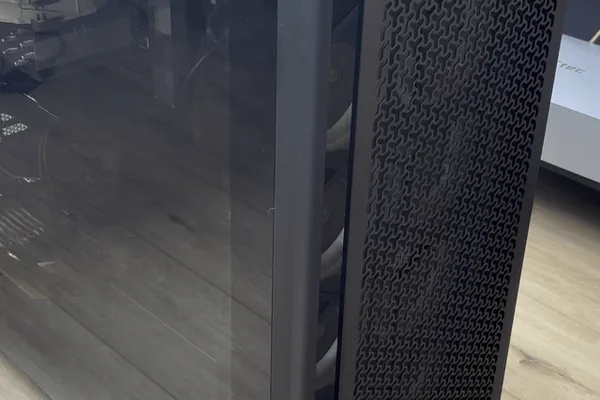 User documents powerful dual RTX 6000 build under heavy load