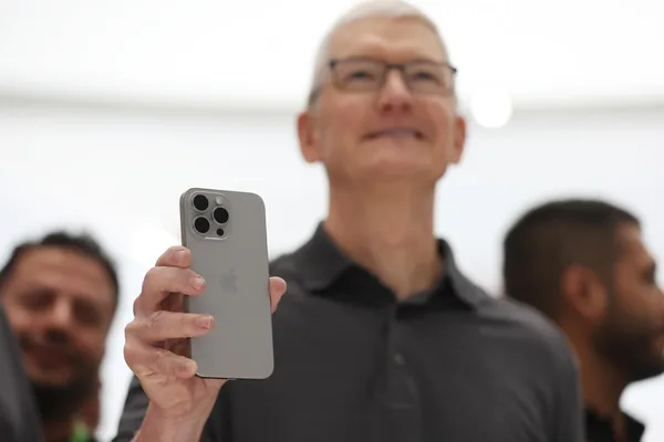 Apple to Hike iPhone Prices Due to AI Server Costs