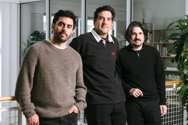 Runway pivots from video tools to world models, challenging Google
