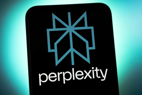 Snap 终止与 Perplexity 的 4 亿美元 AI 搜索交易，该功能从未完全推出