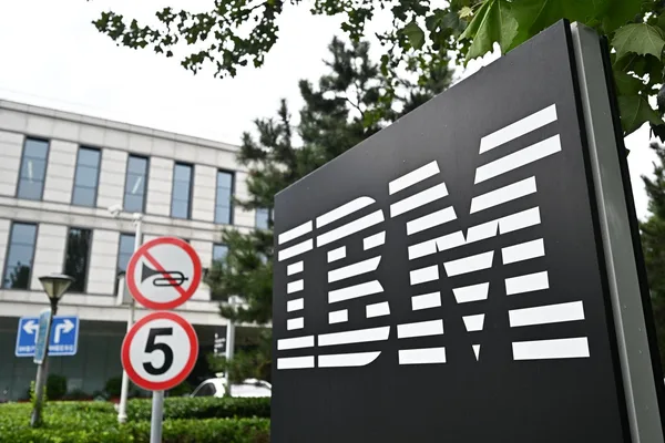 IBM revenue miss signals AI spending shift to hardware, not slowdown