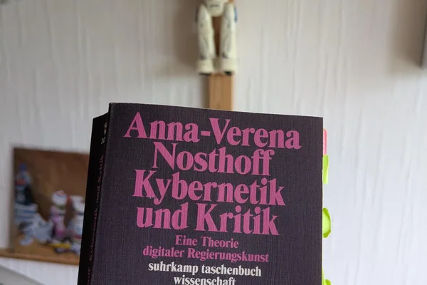 Book review explores cybernetics' deep societal impact and AI's potential constraints