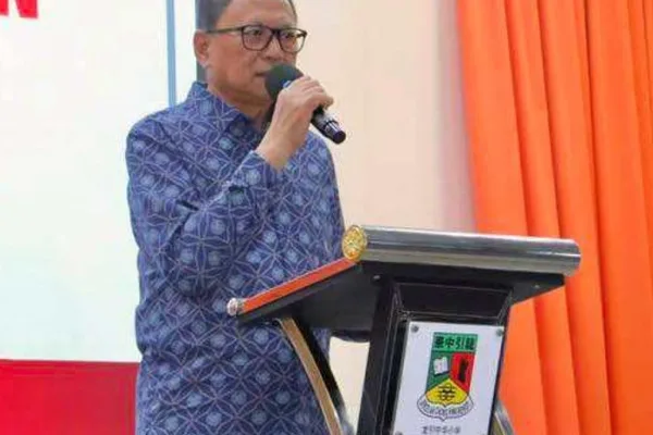 Malaysia's Umno faces internal turmoil over alleged royal interference