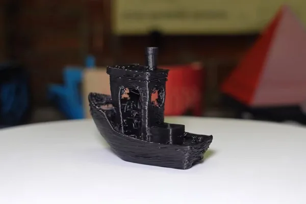 3D printing enthusiast breaks 60-second 3DBenchy barrier