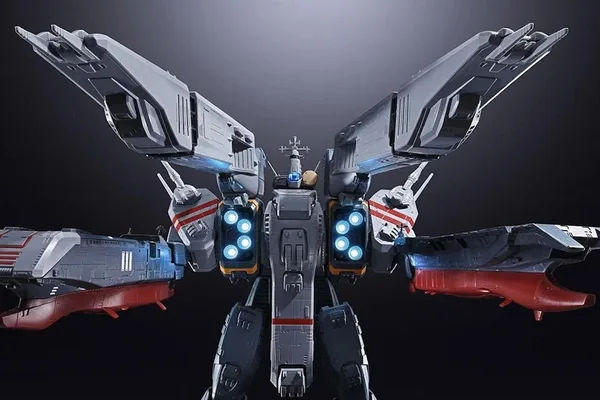 《超时空要塞》SDF-1巨型合金玩具在日本上市