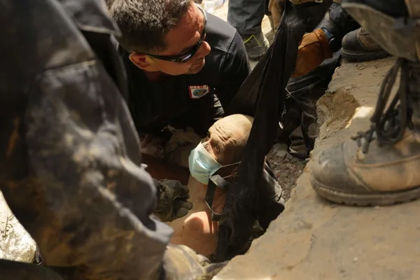 Venezuela earthquake survivors rescued days after devastating quakes · 1 source tracked
