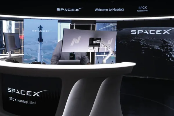 SpaceX poised for growth after AI coding deal, Oppenheimer says